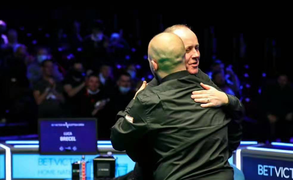 事中崭露头 事中崭露头