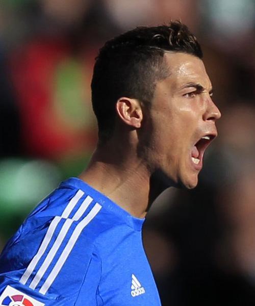 而C罗则不