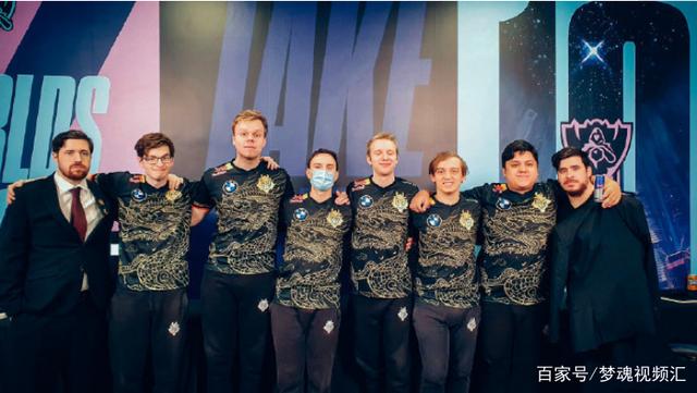 曼城中卫阿 曼城中卫阿